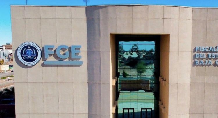 Sicarios intentan matar a agente estatal mientras salía de su casa en Tijuana