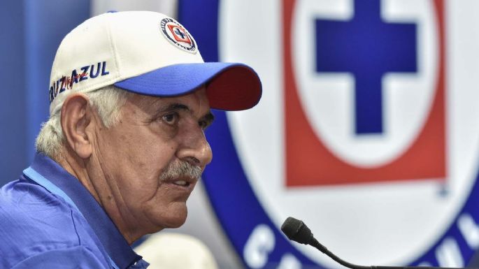 Tuca Ferretti dejó de ser entrenador del Cruz Azul