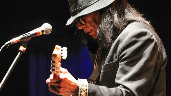 Muere el cantautor Sixto Rodriguez del documental "Searching for Sugarman"