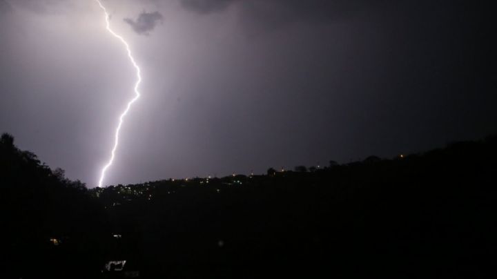 Muere impactado por un rayo en Tomatlán, Jalisco; es la octava víctima del temporal de lluvias