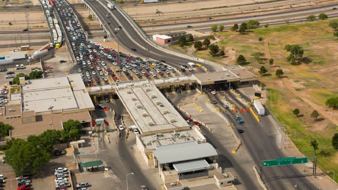 México vigilante ante cierre temporal de paso de mercancías en puente con EU