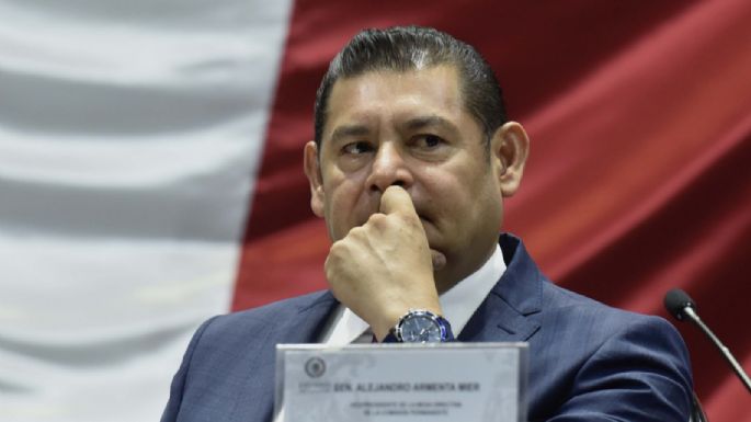 Armenta anuncia que pedirá licencia para contender por la gubernatura de Puebla