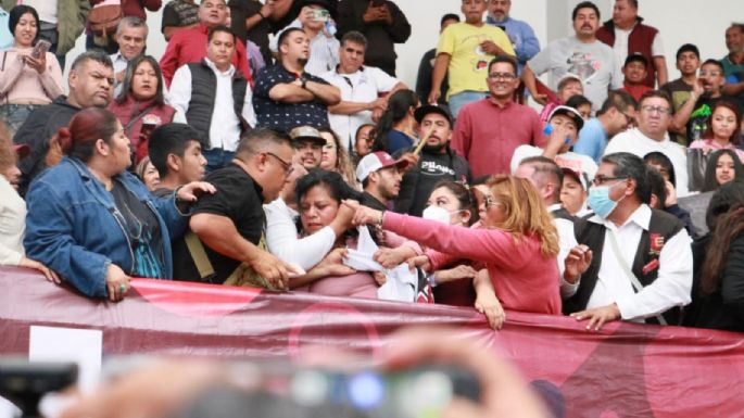 Grupos que se disputan la candidatura a la presidencia de Ecatepec arman golpiza en gira de Delfina Gómez