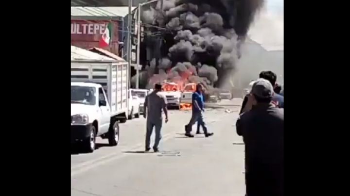 Explota una camioneta cargada de pirotecnia en Tultepec (Video)