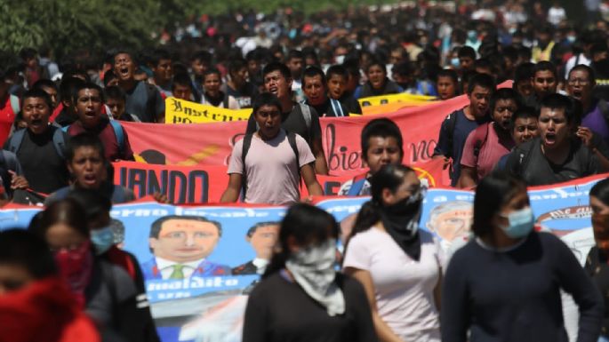 Ayotzinapa mantiene vivo el normalismo rural y la demanda de esclarecer la desaparición de los 43