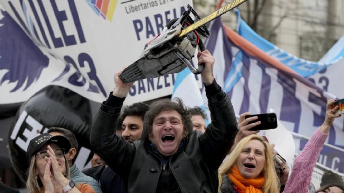 Javier Milei, el estridente ultraderechista que podría ser presidente de Argentina