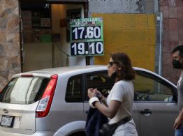 Peso pierde ante incertidumbre de la guerra en Medio Oriente