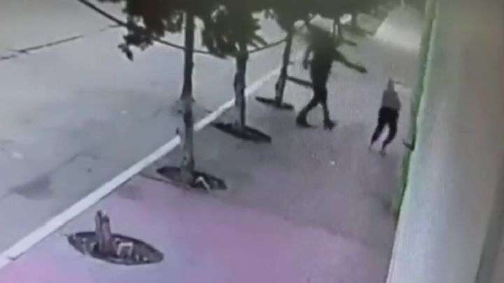 Asesinato a plena luz del día de una mujer queda grabado en video en calles de Tijuana