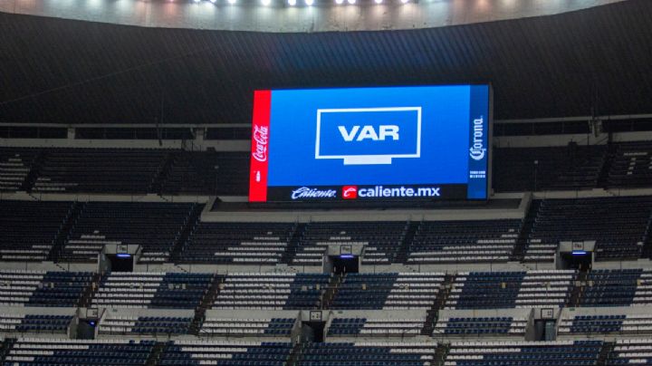 Liga MX: Árbitros tendrán que explicar sus decisiones del VAR a todo el estadio