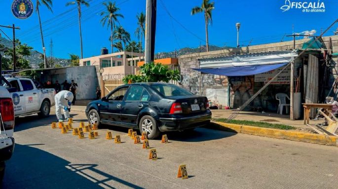 Emboscan a policías que salían del penal de Las Cruces, en Acapulco; dos murieron