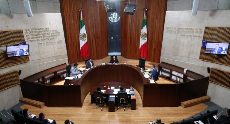 Un TEPJF que opera a medias recibe los primeros paquetes electorales