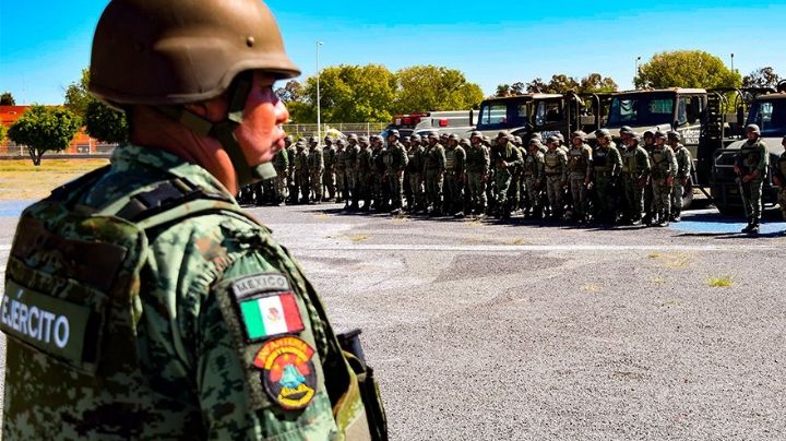 AMLO entrega a militares el mantenimiento de las carreteras federales