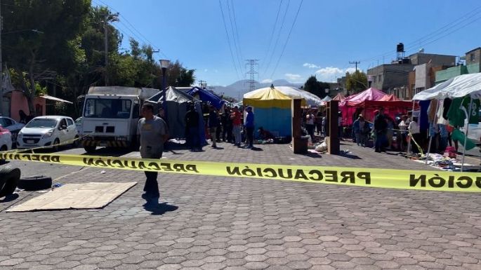 Balacera en un tianguis de Iztapalapa: un comerciante fue asesinado; su esposa está herida