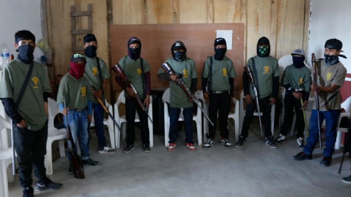 Arman Ejército de niños para defender su comunidad del crimen organizado en Guerrero (Video)