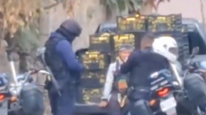 Policías de Morelos son investigados por venta de arma a un civil en Cuernavaca (Video)