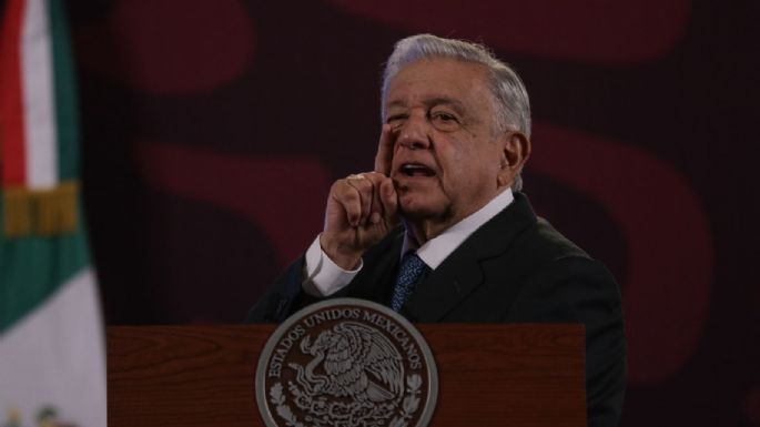 AMLO acusa al gobierno de EU por reportaje de sobornos del Cártel de Sinaloa a su campaña