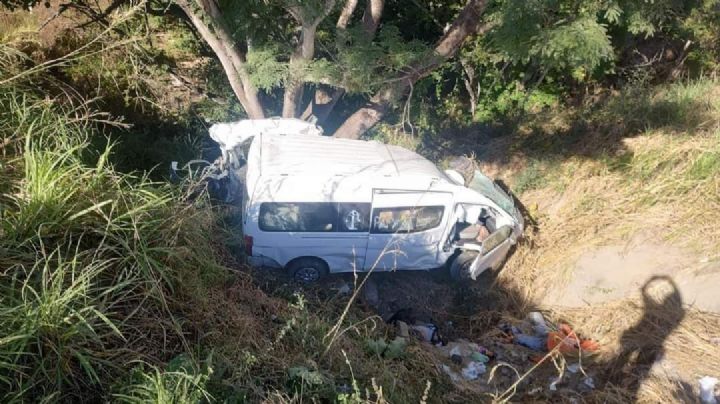 Mueren tres servidores de la nación en trágico accidente en la Autopista del Sol