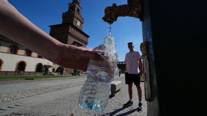 Hallan cerca de 250 mil partículas de nanoplásticos en un litro de agua embotellada