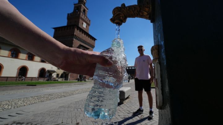 Hallan cerca de 250 mil partículas de nanoplásticos en un litro de agua embotellada