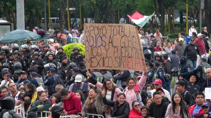 Entre protestas y simpatizantes... así llegaron AMLO y Sheinbaum a la toma de protesta (Video)