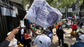 Trabajadores del Poder Judicial protestan afuera del Senado durante el sorteo de plazas de jueces