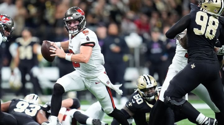 Mayfield lanza cuatro pases de TD en la victoria de los Buccaneers 51-27 sobre los Saints