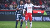 Con entrenador interino, Chivas regresa a la senda del triunfo en México, con 2-0 a Pachuca