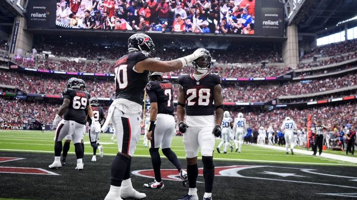 Stroud lanza pase de TD, Mixon suma anotación y los Texans superan a los Colts 23-20