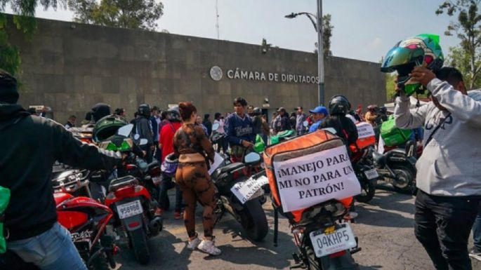 “No te metas con mis ganancias”: repartidores de comida por aplicación protestan frente a la Cámara