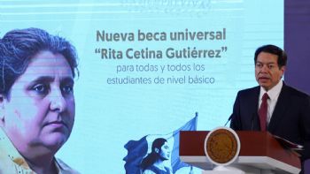 Aumentan a mil 900 pesos la beca en educación básica que ahora se llamará Rita Cetina