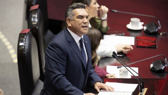 “Cobran por trabajar, no por irse a maquillar”, dice “Alito” Moreno por salón de belleza