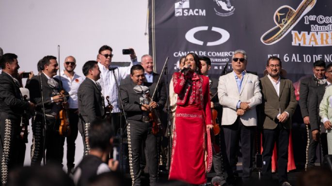 Mariachis logran récord Guinness en el Zócalo de la CDMX (Fotogalería y video)