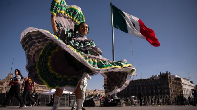 Mariachis logran récord Guinness en el Zócalo de la CDMX (Fotogalería y video)