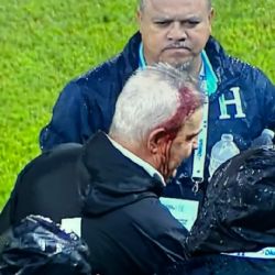 Federación de Futbol de Honduras afirma que agresión a Javier Aguirre fue incitada