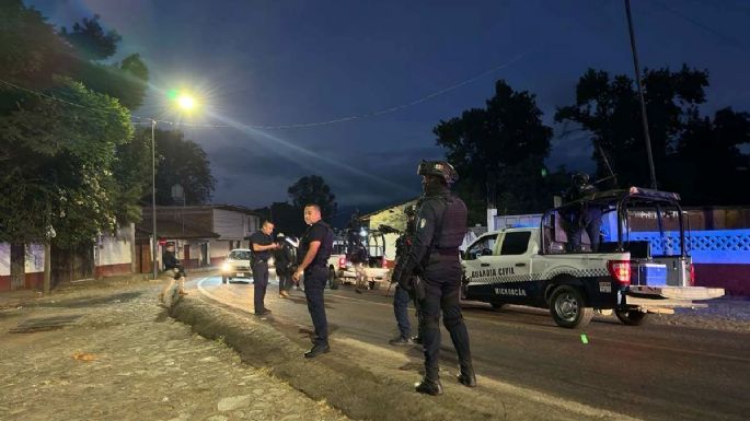 Michoacán: Bloquean vialidades para exigir a autoridades localizar a restaurantero secuestrado