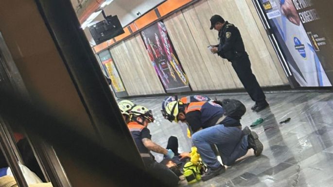 Delicado, uno de los hombres acuchillados en la estación del Metro Tacubaya (Videos)