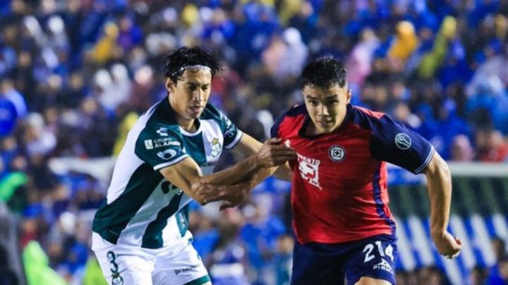 Cruz Azul se impone 2-0 a Santos y asegura el liderato en el Torneo Apertura 2024 (Video)