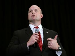 Trump elige exsecretario de Justicia interino Matt Whitaker como embajador ante la OTAN