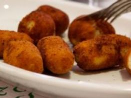 Sancionan a supermercado por despedir a empleado que se comió una croqueta