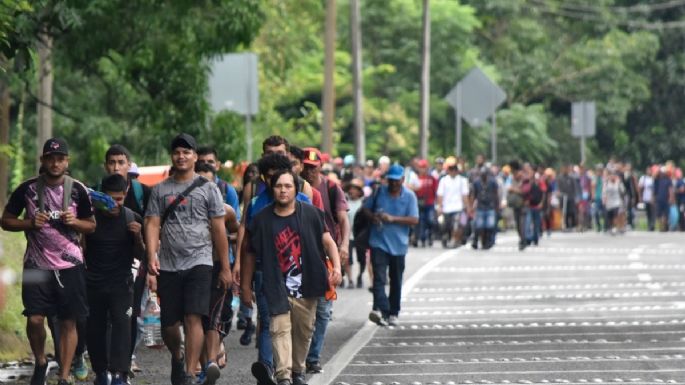 Caravanas migrantes aceleran el paso ante llegada de Trump al gobierno de EU