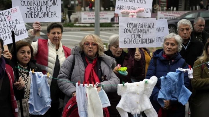 Doctor turco que llevó a la muerte a 10 bebés declaró que es un médico “confiable”