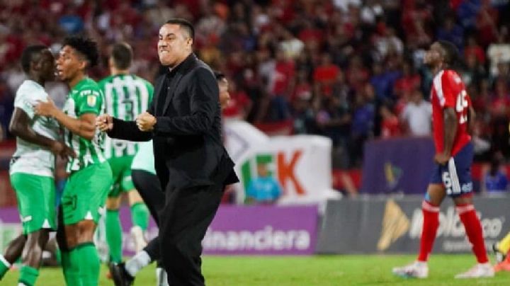 Retiran sanción contra el entrenador Efraín Juárez por su festejo eufórico