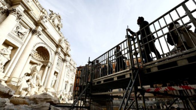 Turistas en Roma podrán contemplar Fuente de Trevi desde una pasarela, pero no podrán lanzar monedas