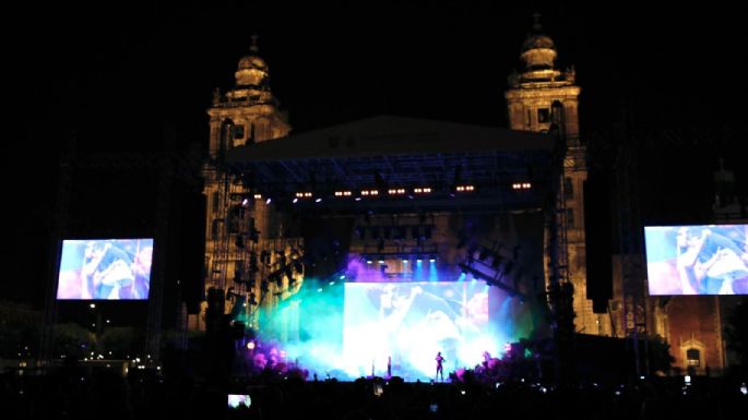 Bomba Estéreo eleva la energía femenina en el Zócalo de CDMX