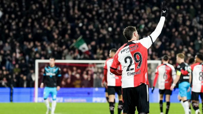 Santiago Giménez anota tres goles en la goleada 5-2 del Feyenoord al Heracles (Videos)