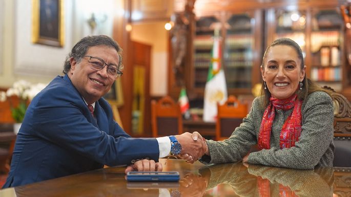 Sheinbaum dialoga con Gustavo Petro sobre migración y unidad entre gobiernos progresistas