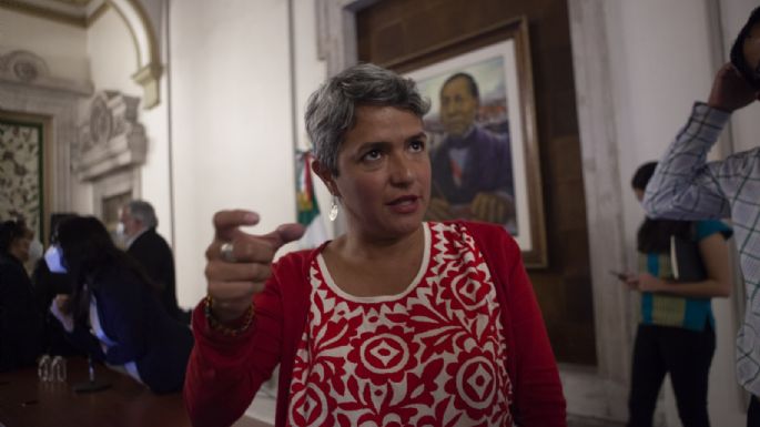 Karla Quintana, excomisionada Nacional de Búsqueda, dirigirá institución de desaparecidos en Siria