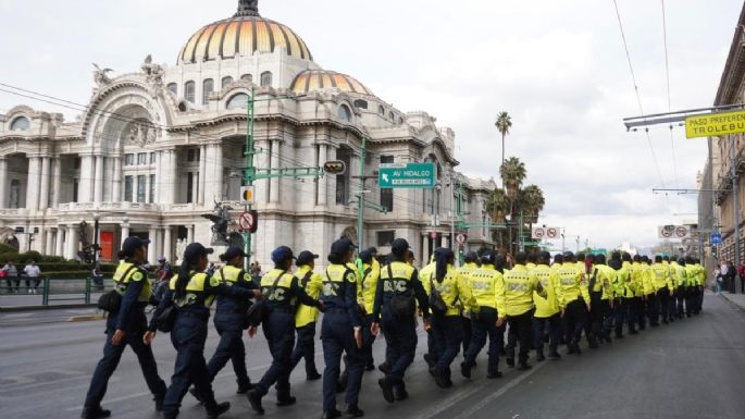 Desalojan a vendedores ambulantes de la explanada de Bellas Artes (Video)