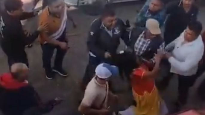 Alcalde de San Pedro Ixtlahuaca solicita licencia tras ser grabado golpeando a una mujer (Video)