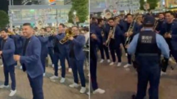 ¡Les cayó la policía! Así callaron a la Banda El Recodo mientras tocaba en calles de Japón (Videos)